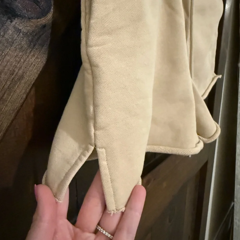 Tan Sweatshirt and Short set for Women - Picture 8 of 10